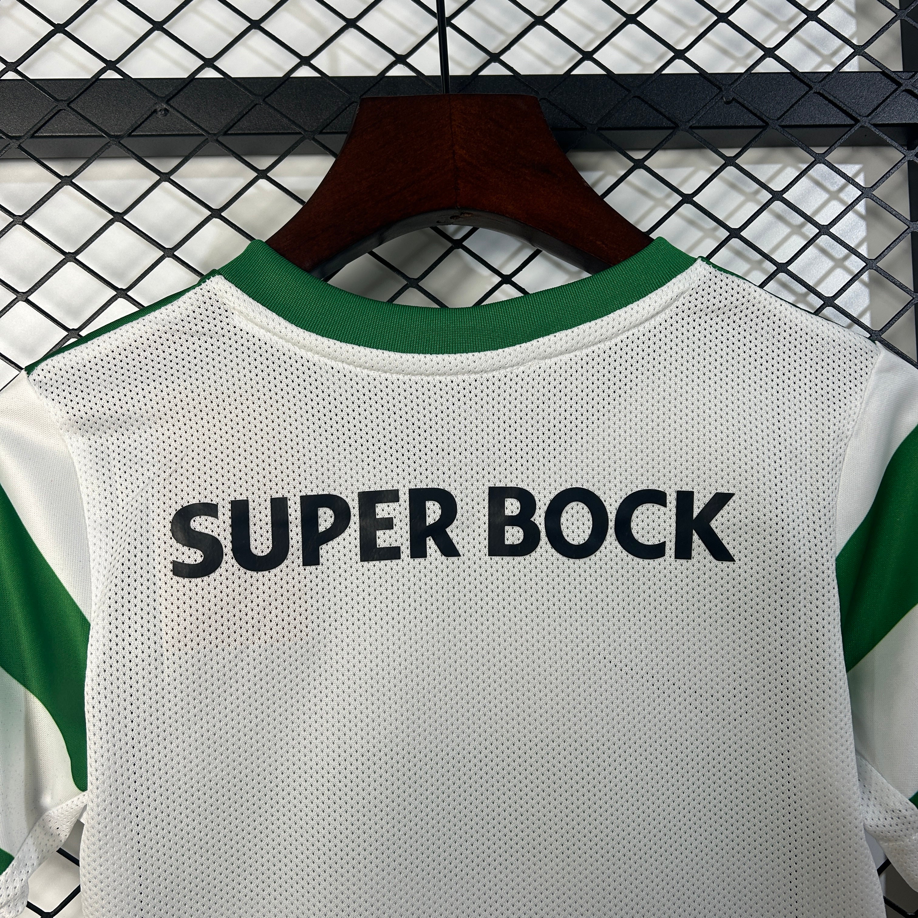2025-26 Sporting Lisbon Home KIDS 16-28 - Image 5