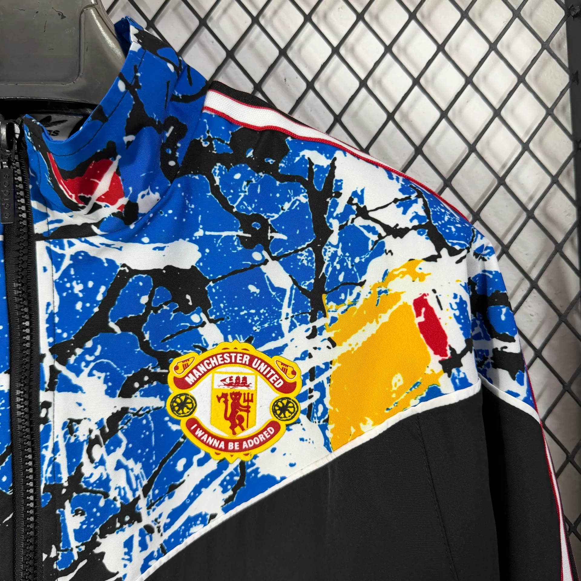 2026-27 Manchester United Stone Rose Band Collaboration Windbreaker S-2XL - Image 3