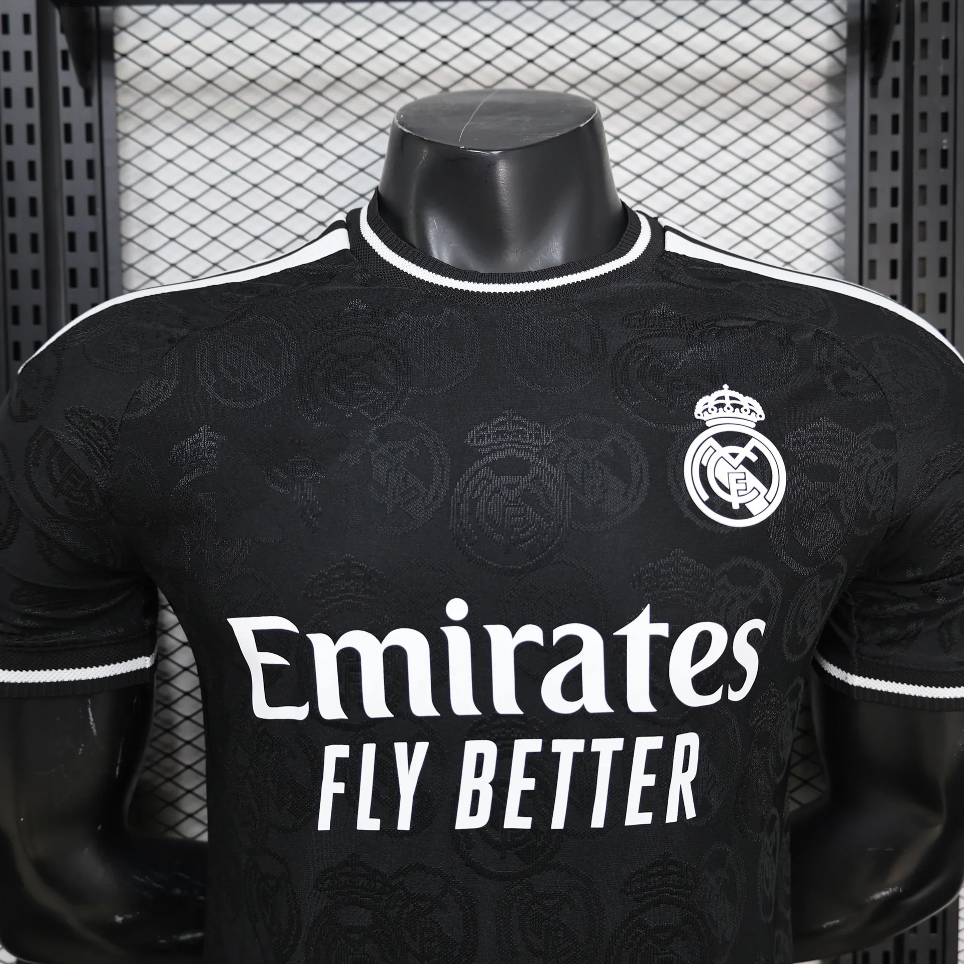 2026-27 Real Madrid Black Special Player S-2XL - Image 2