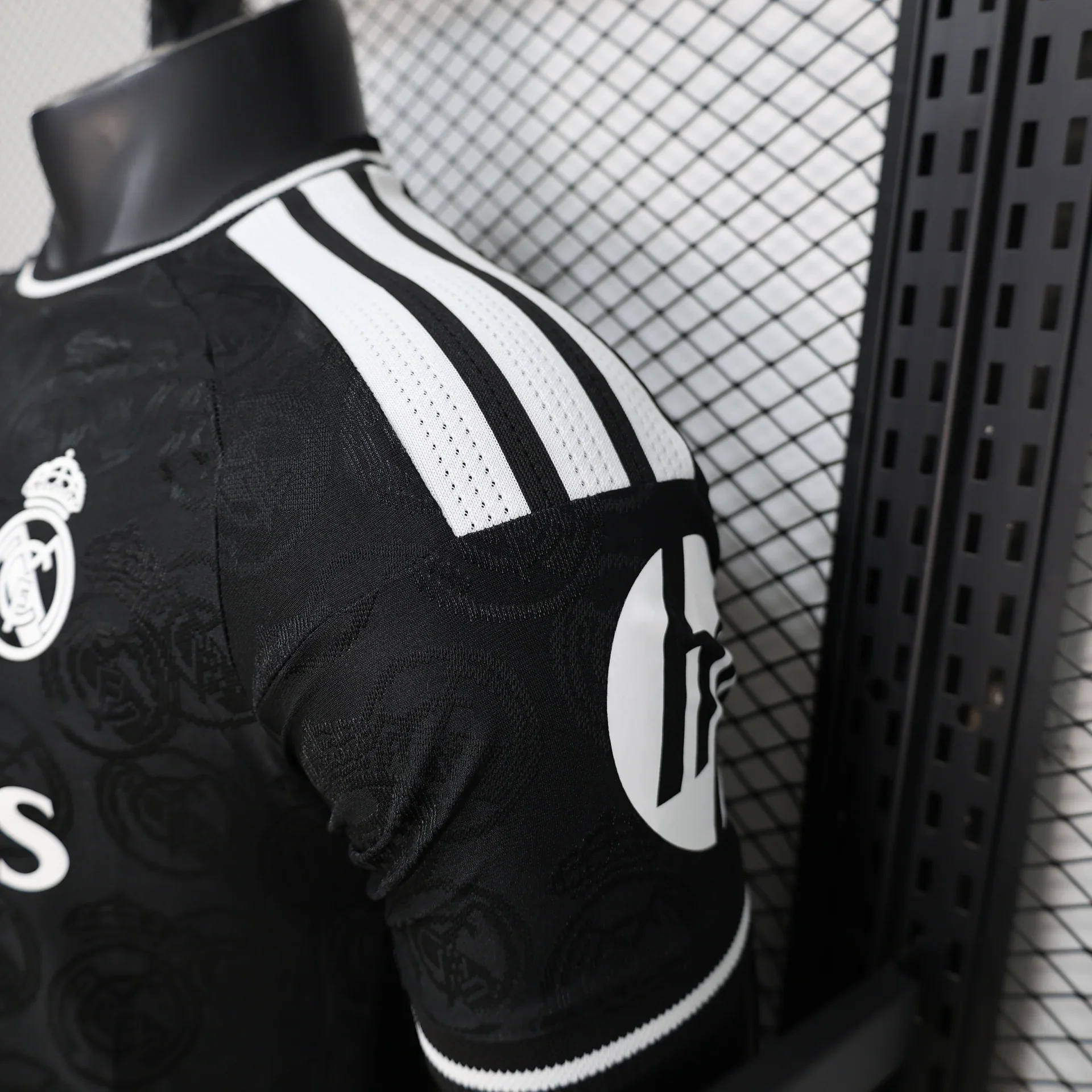2026-27 Real Madrid Black Special Player S-2XL - Image 4