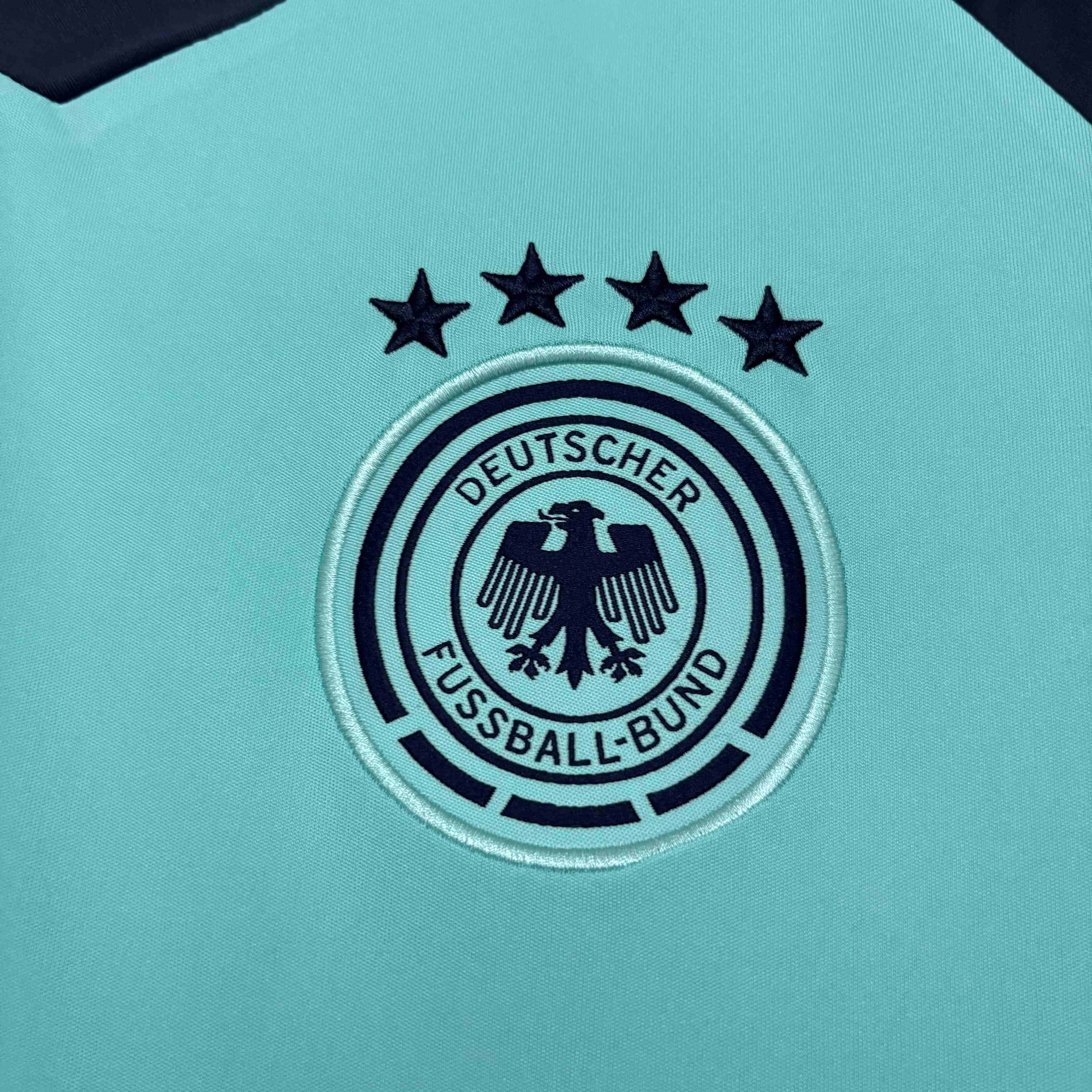 2026 German training kit Jersey S-XXL - Image 4