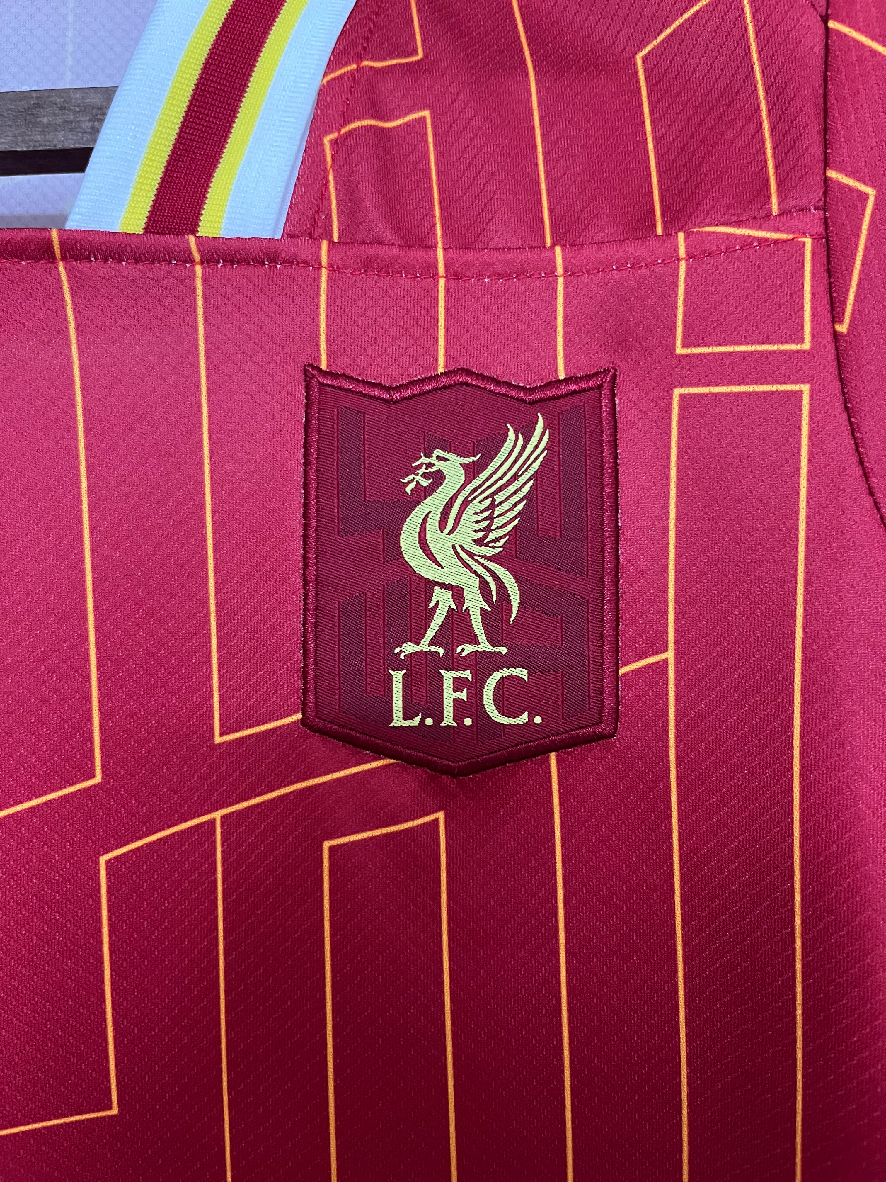2024-25 Liverpool home Children’s clothing size 16-28 - Image 4