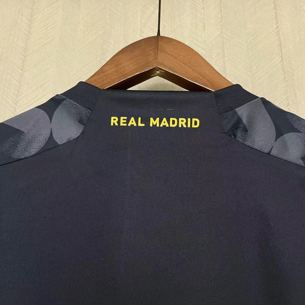 2023-24 Real Madrid away Children's clothing - Image 3