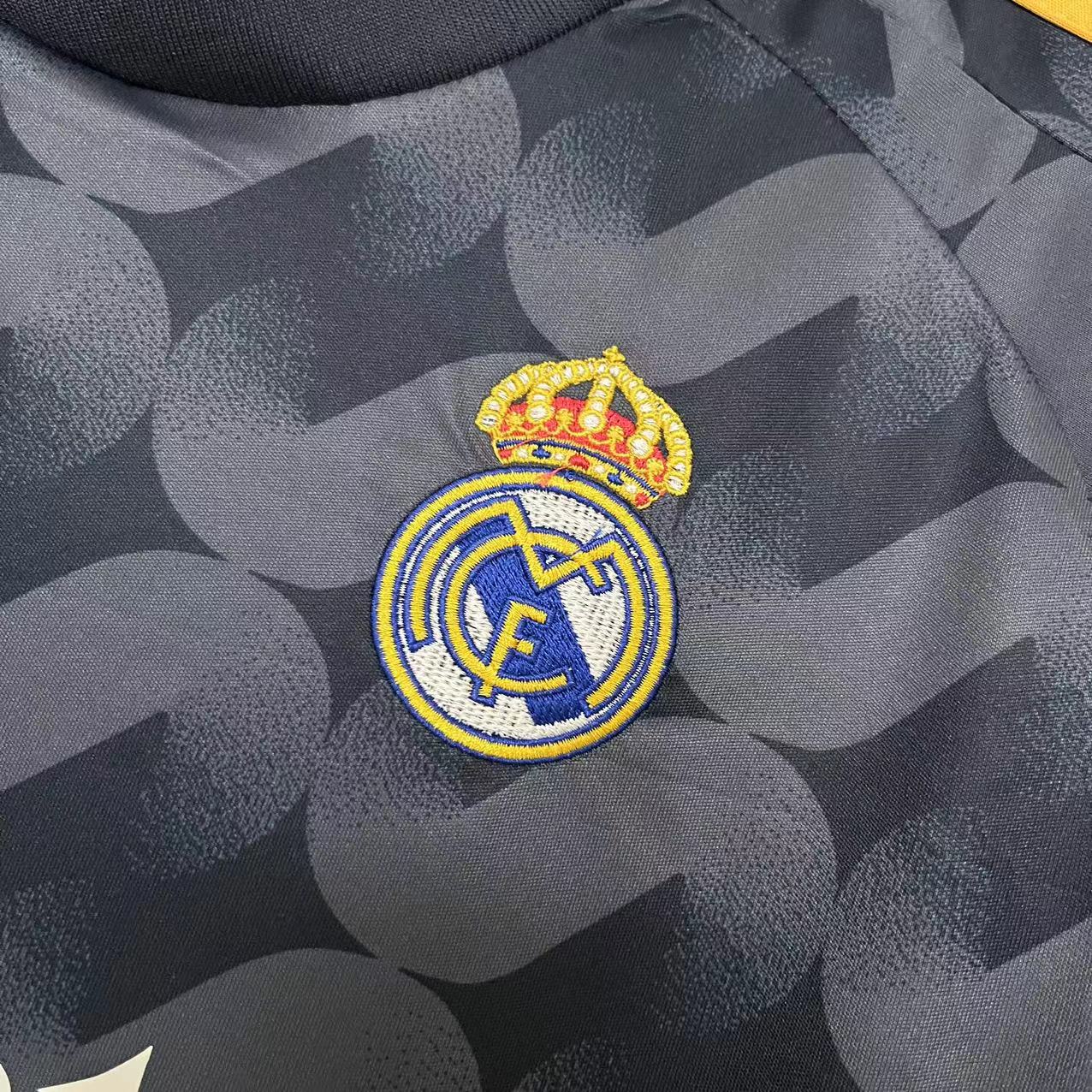 2023-24 Real Madrid away Children's clothing - Image 5