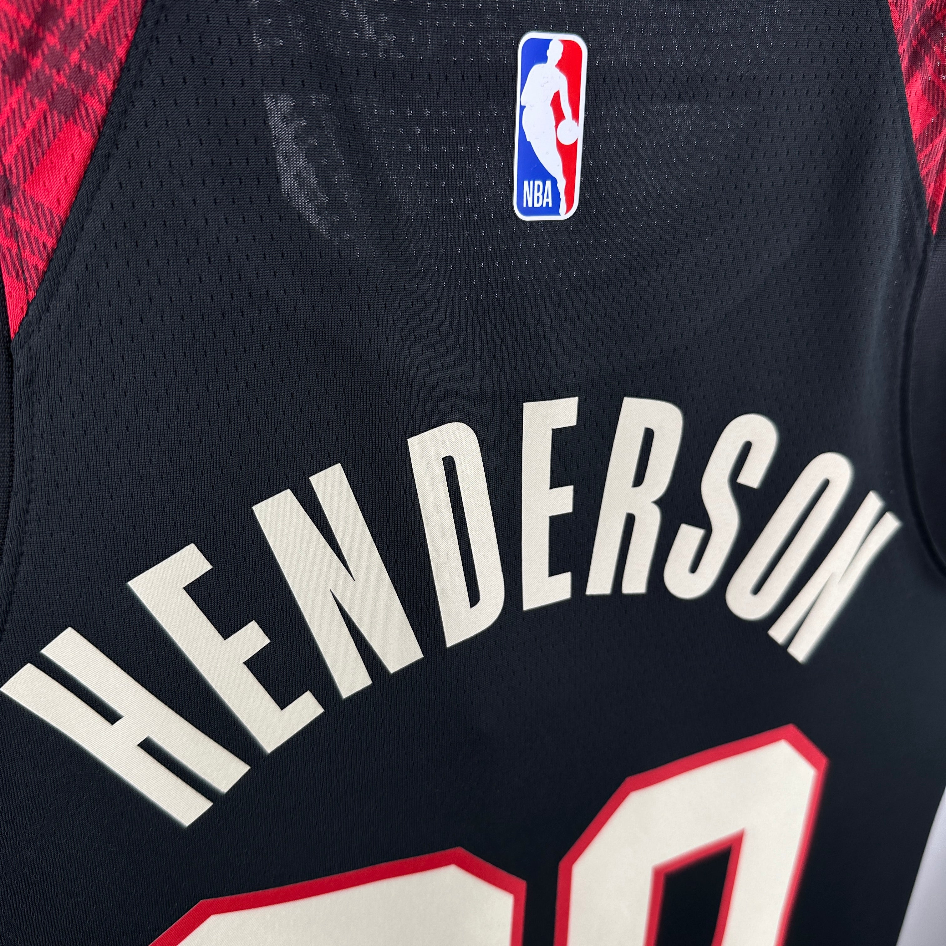 NBA 2024-25 Trailblazer City Edition No. 00 HENDERSON - Image 3