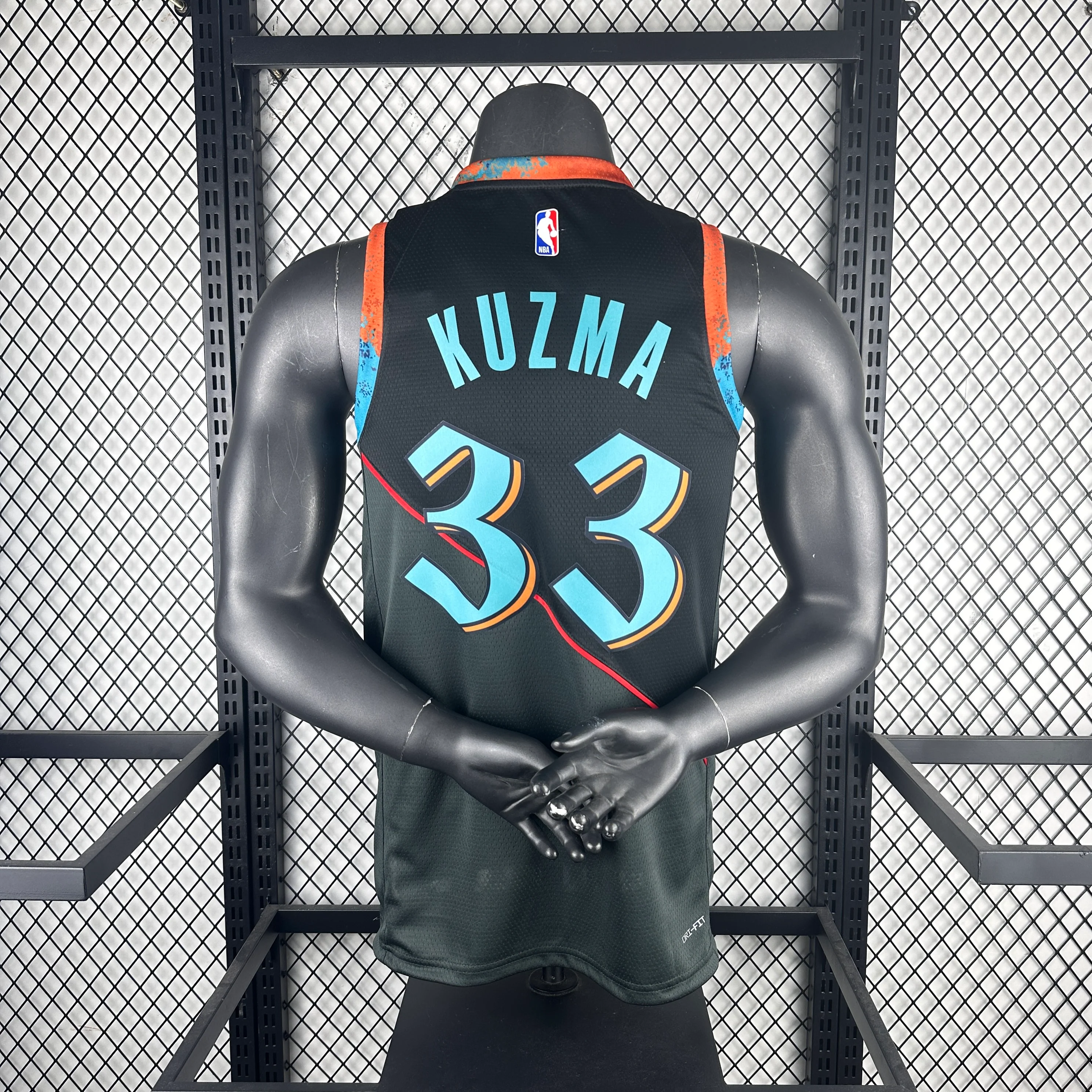 NBA 2024-25 Wizards City Edition No. 33 KUZMA - Image 2