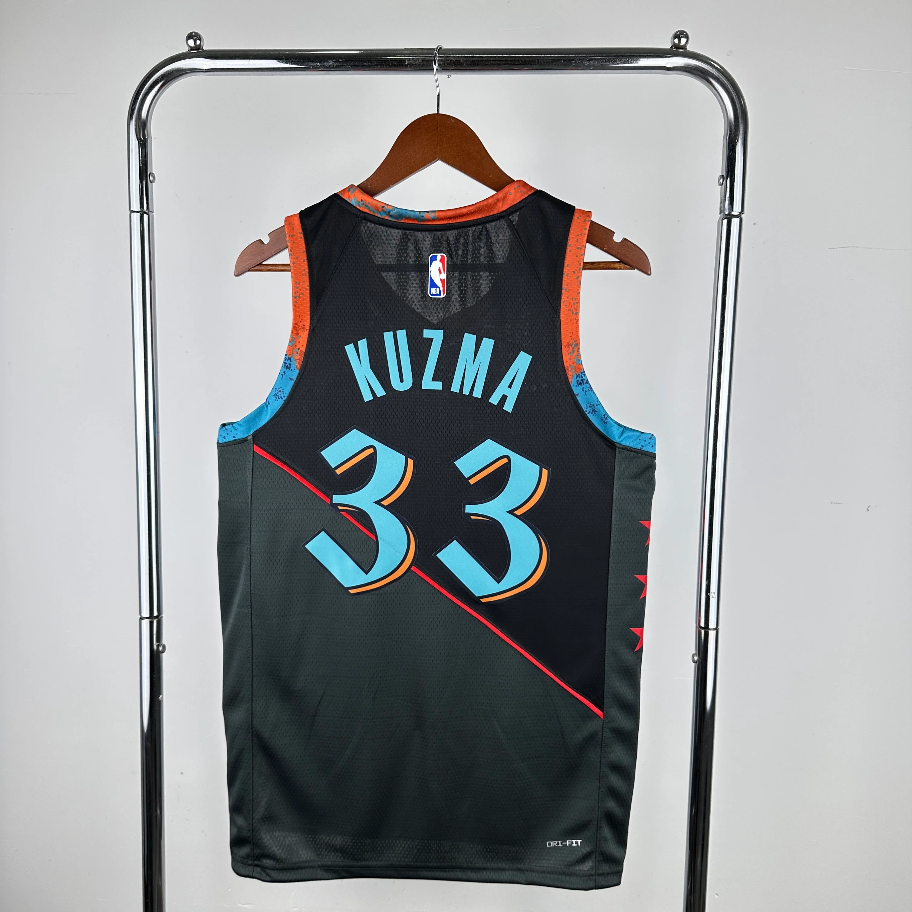 NBA 2024-25 Wizards City Edition No. 33 KUZMA - Image 7
