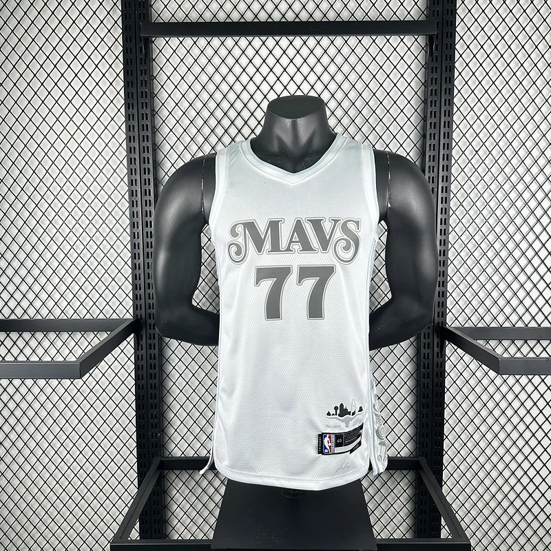 NBA 2025-26 Dallas Mavericks  77 DONCIC