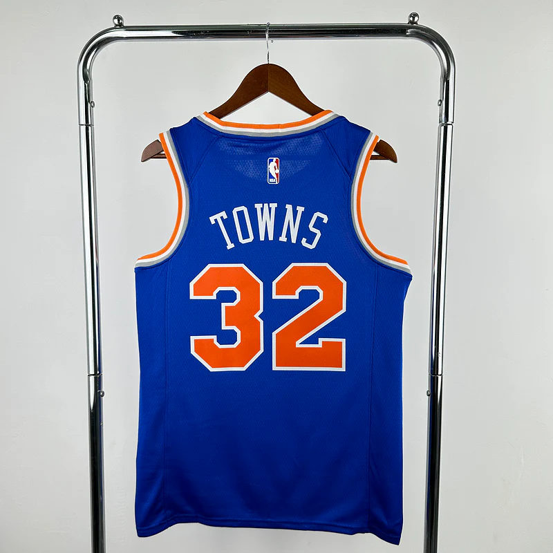 NBA 2025-26 New York Knicks  32 TOWNS Blue - Image 6