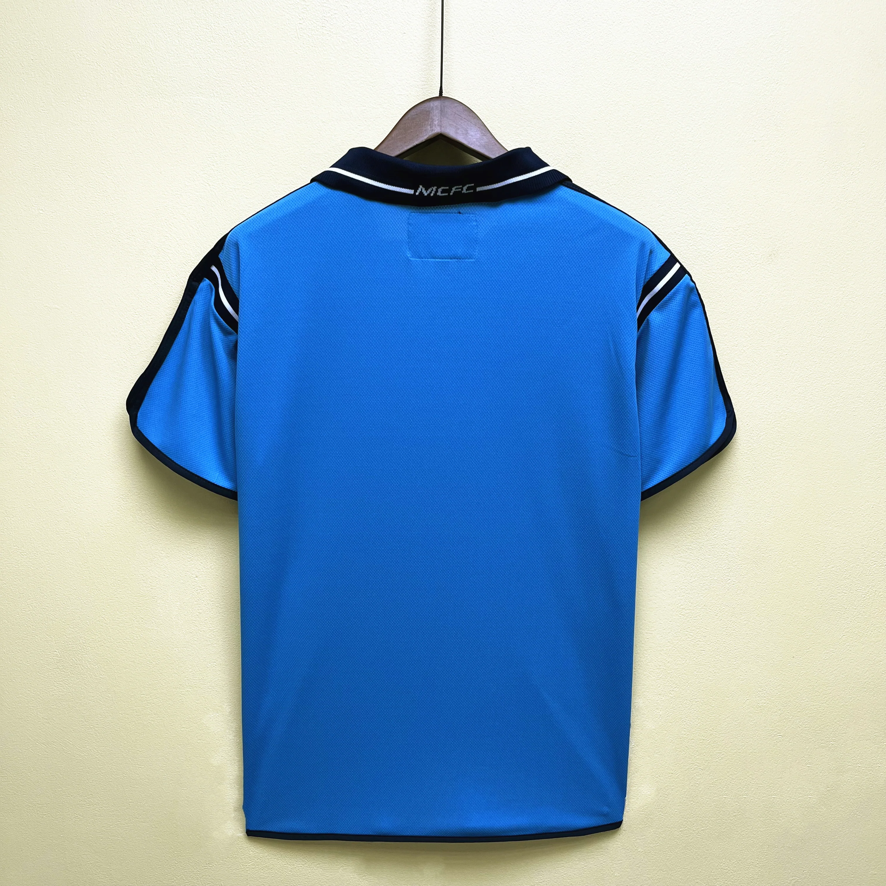 2002-03 Manchester City Home Retro S-2XL - Image 2
