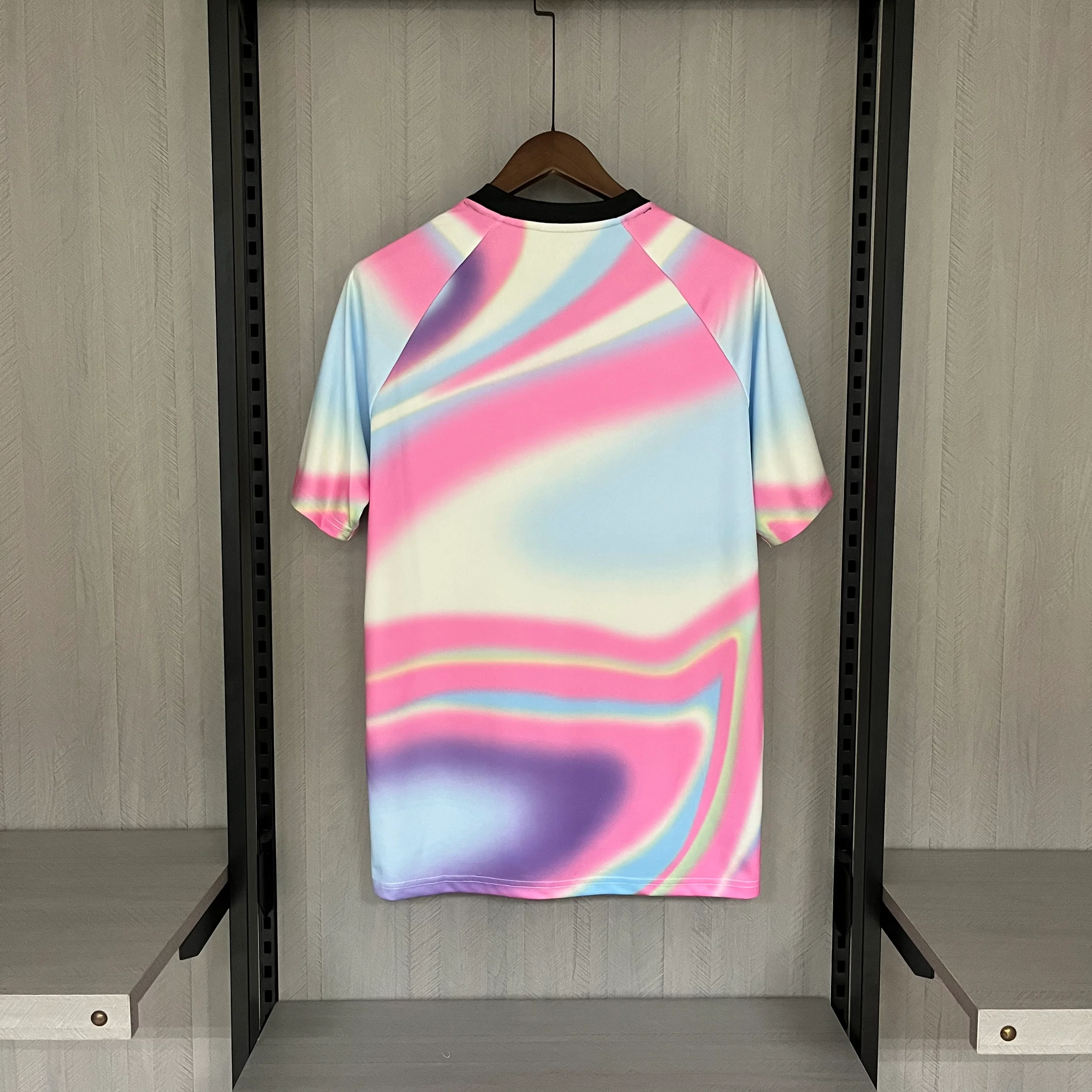 2019-20 Juventus Pink Retro S-2XL - Image 2