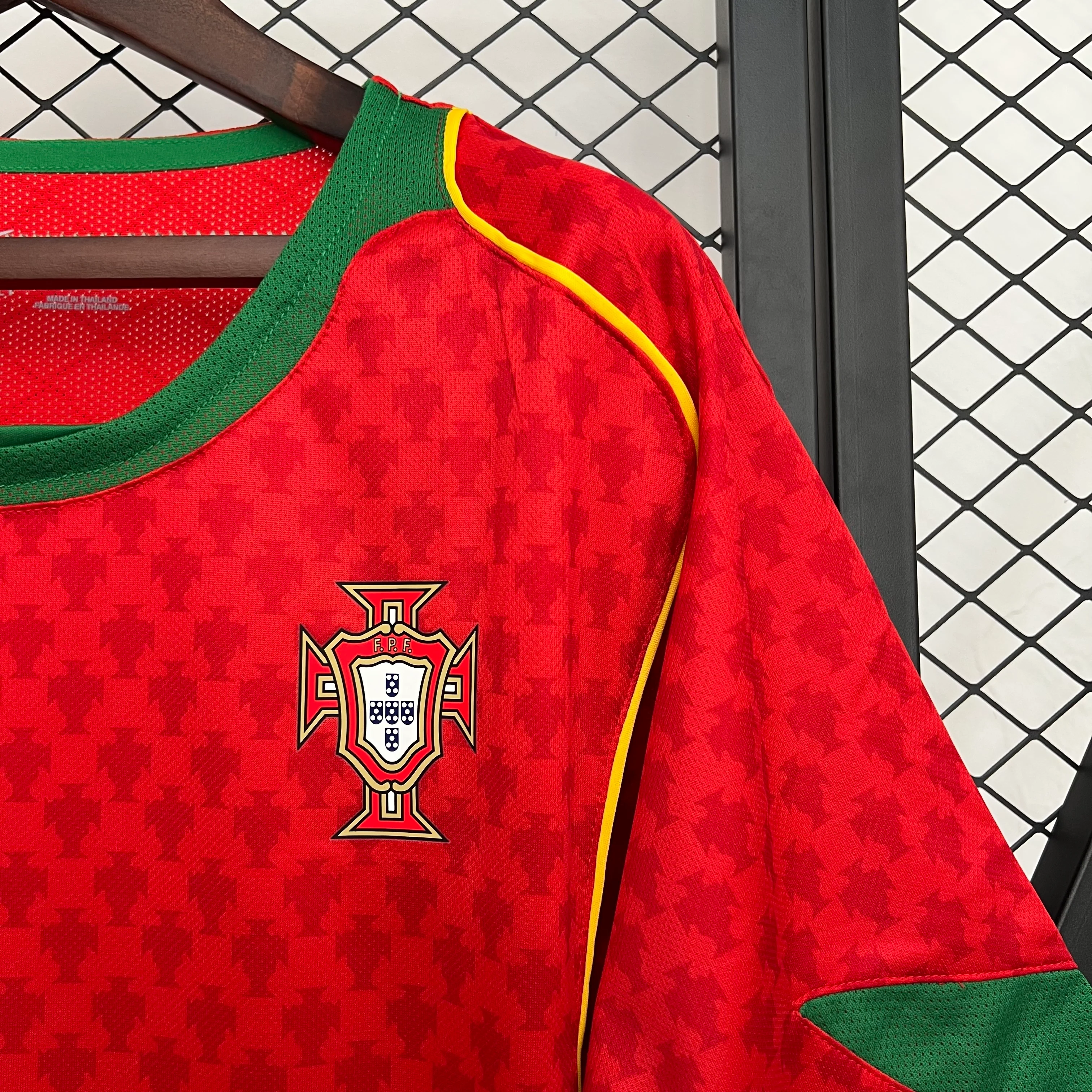 2004 Portugal home Retro S-2XL - Image 4