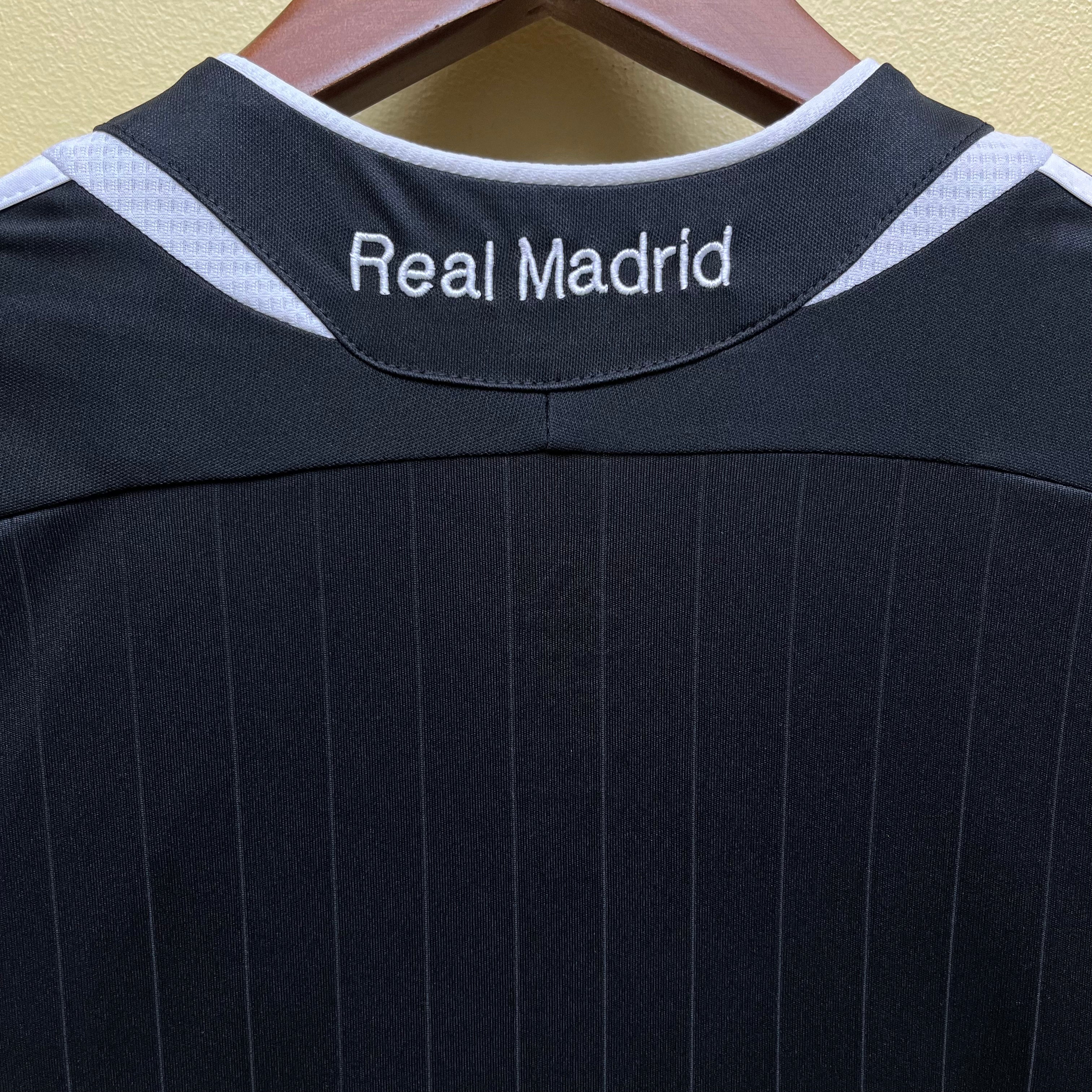 2006-07 Real Madrid Second Away Retro S-2XL - Image 2
