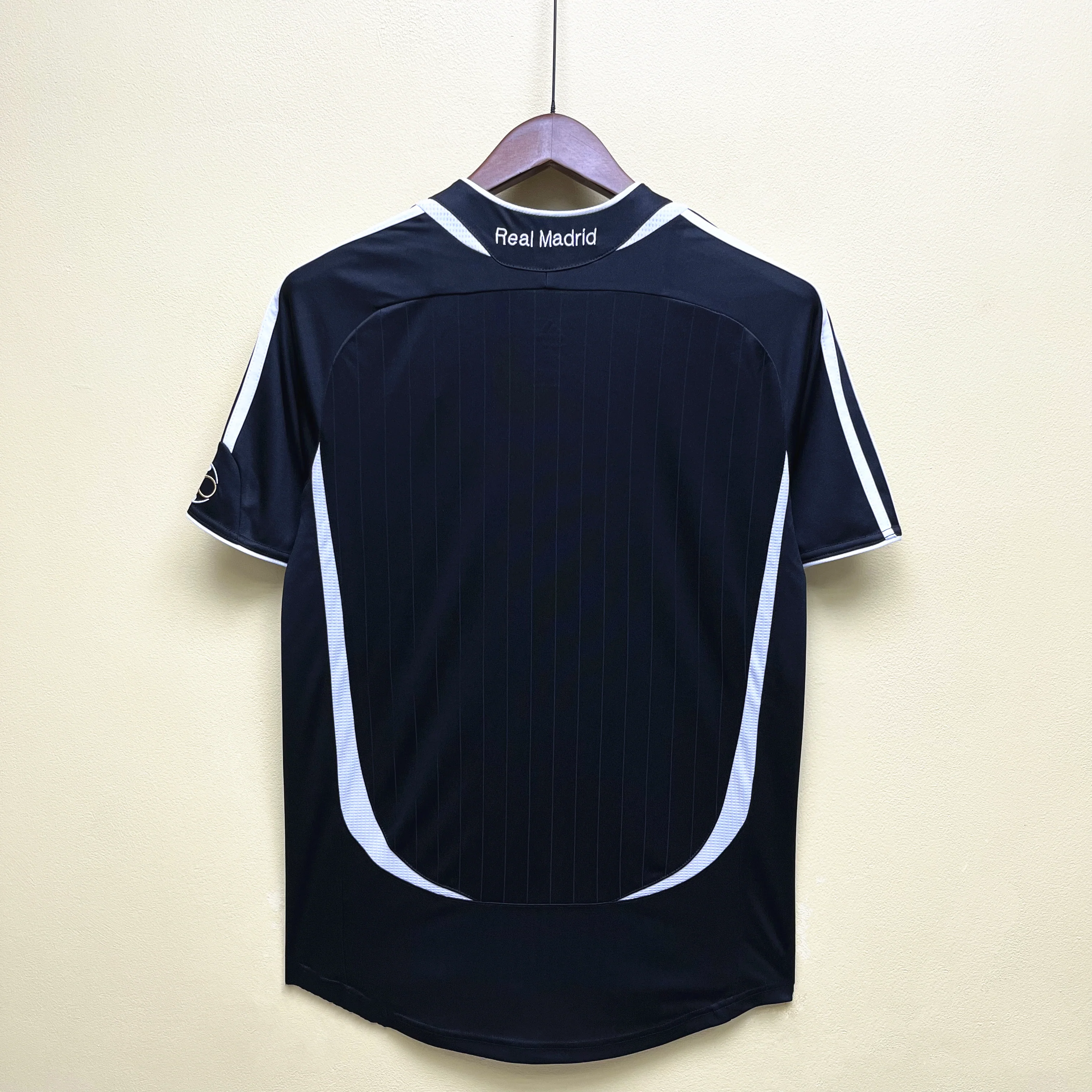 2006-07 Real Madrid Second Away Retro S-2XL - Image 9